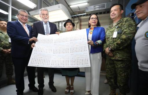 Foto de una de las papeletas del CNE en las elecciones anticipadas 2023.