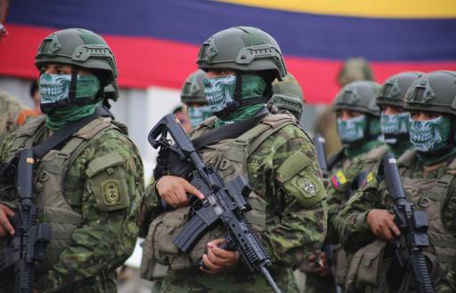 Los militares ayudan al control de las cárceles.