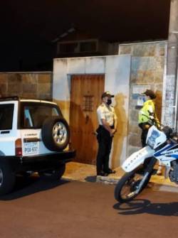 Malestar en la Policía: cuando hay más arrestos domiciliarios se reducen los uniformados contra la delincuencia