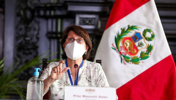 Ministra de Salud de Perú renuncia tras vacunación de expresidente