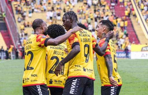 Allen Obando celebra un gol con Barcelona SC en la Liga Pro 2024