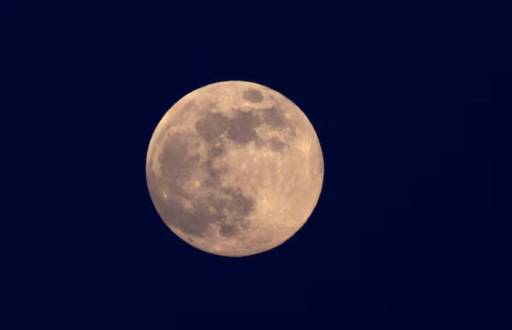 La Luna fría observada en diciembre de 2023.