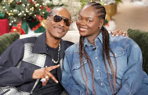 Fotografía del rapero Snoop Dog junto a su hija Cori Broadus