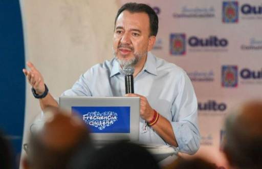 El alcalde de Quito, Pabel Muñoz, durante su enlace Frecuencia Quiteña.