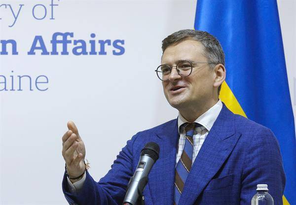 Ucrania recalca que el visto bueno de sus socios para atacar posiciones rusas no es una carta blanca