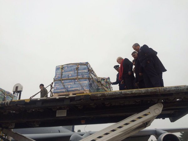 Chile envía 17 toneladas de ayuda a víctimas de terremoto en Ecuador