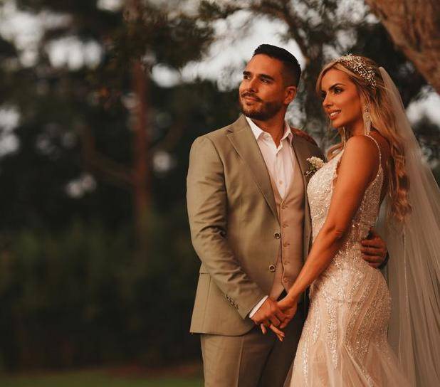 Fotografía publicada por la revista en español de la boda de Sebastián Caicedo y Juliana Diez.