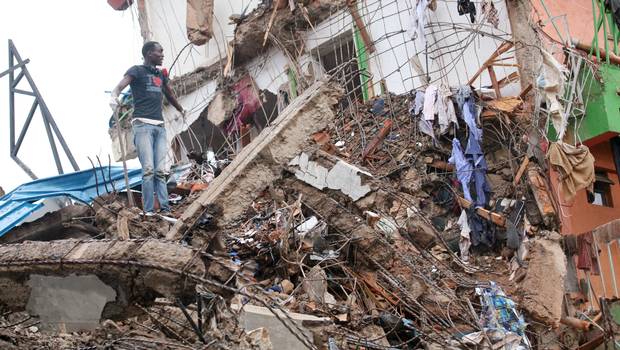 Varios desaparecidos en el derrumbe de un edificio en Kenia