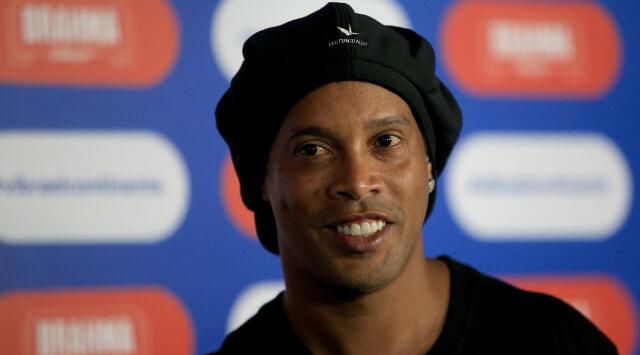 Revelan el valor del pasaporte falso de Ronaldinho
