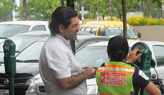 ATM revierte extensión de horarios en parquímetros de Guayaquil