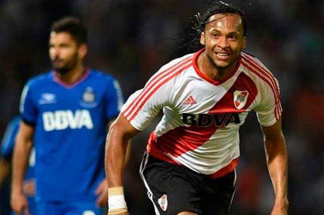 Arturo Mina jugará en la reserva de River Plate