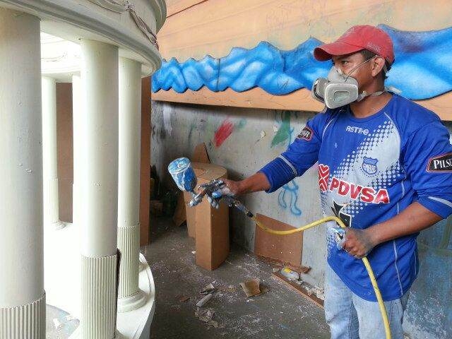 Gigantes de madera listos para homenajear a Guayaquil