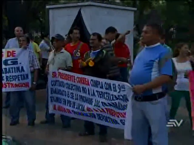 Manifestantes de oposición se autoconvocan por redes sociales en Guayaquil