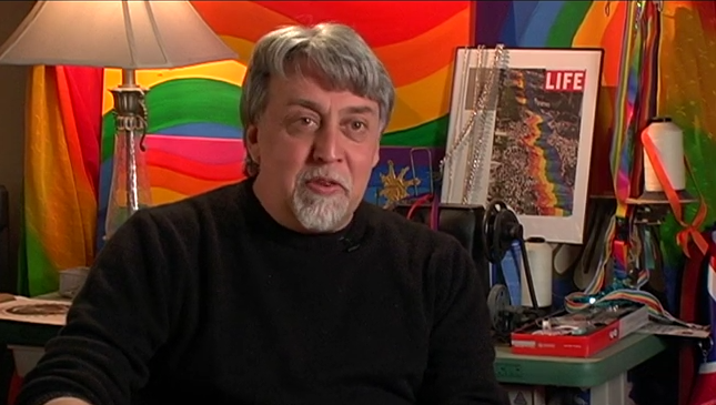 Captura de pantalla de entrevista a Gilbert Baker.