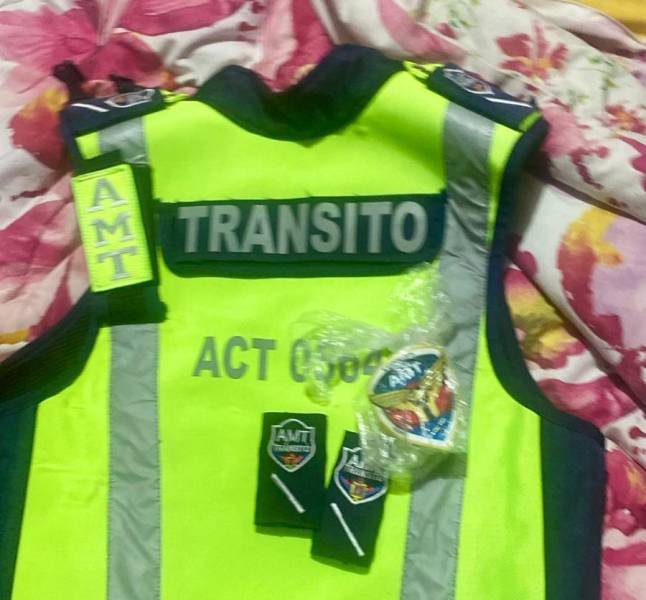 Un grupo de 10 agentes de tránsito están procesados por concusión en Quito. Se los acusa de pedir dinero a cambio de no retener a conductores.