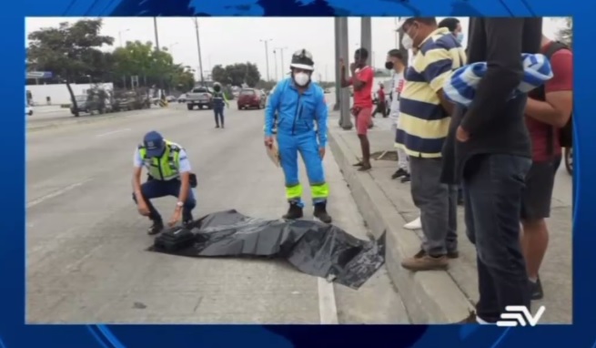 Adulto mayor fallece tras ser arrollado en el norte de Guayaquil