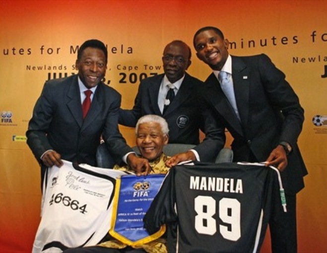 Pelé asegura que Nelson Mandela fue un héroe para él