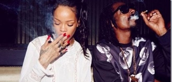 Snoop Dogg publica foto fumando marihuana con Rihanna