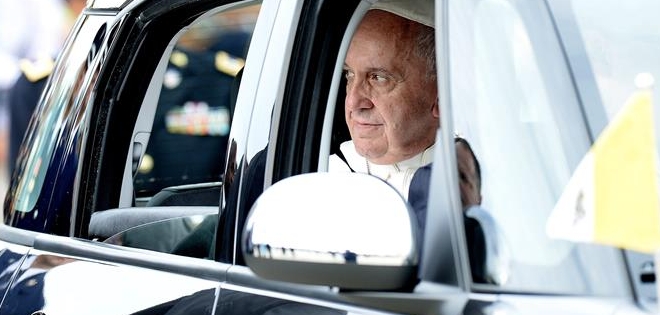 Papa Francisco llega a Estados Unidos para visita de seis días