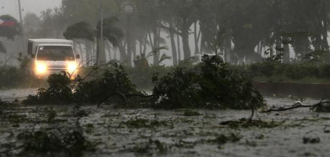 40 Muertos y miles de desplazados en Filipinas a causa del tifón Rammasun