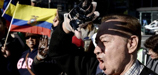 Ecuador cree que Chevron intenta eludir su responsabilidad en daño a la Amazonía