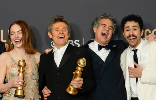 De izquierda a derecha, el director de “Poor Things”, Yorgos Lanthimos, con los actores Emma Stone, Willem Dafoe, Mark Ruffalo y Ramy Youssef.
