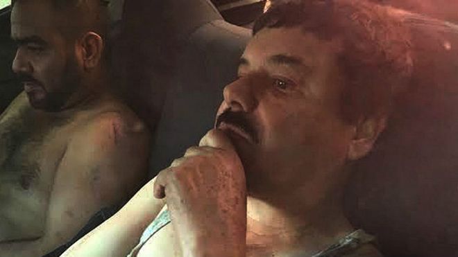 ¿Por qué Joaquín &quot;El Chapo&quot; Guzmán iba sin esposas en la primera foto de su recaptura?
