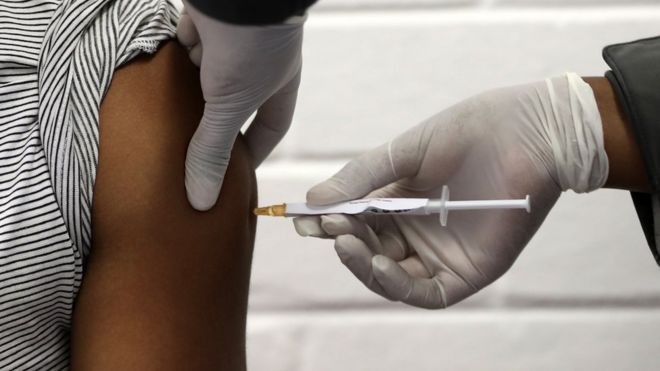 Ecuador debe vacunar al 55% de su población para alcanzar la inmunidad