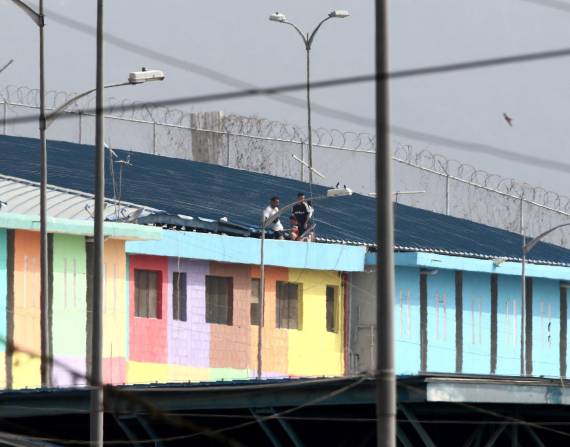 Fachada de la Penitenciaría del Litoral en una foto del 3 de noviembre del 2022.