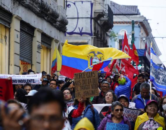 Marcha de Trabajadores y sectores sociales en contra del gobierno API / DANIEL MOLINEROS