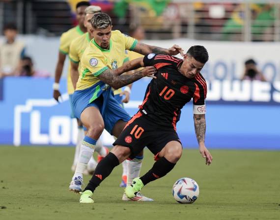 James Rodríguez ante la marca de Bruno Guimaraes por la Copa América