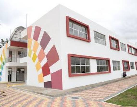 Unidad Educativa del Milenio Portete, Ecuador.