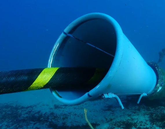 Imagen de un cable submarino en Ecuador