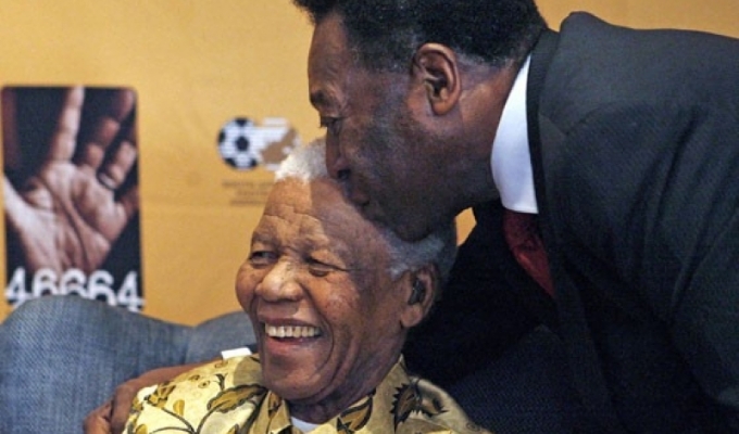 Pelé asegura que Nelson Mandela fue un héroe para él