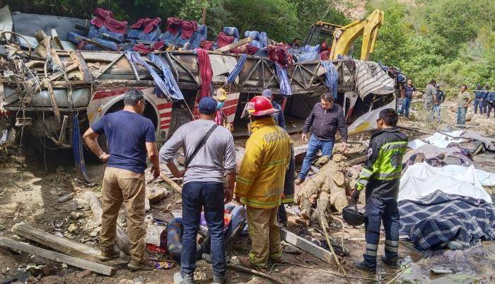 México: Al menos 16 muertos, en su mayoría de nacionalidad venezolana, en accidente de bus