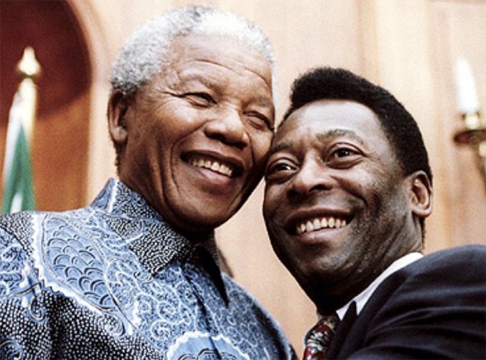 Pelé asegura que Nelson Mandela fue un héroe para él