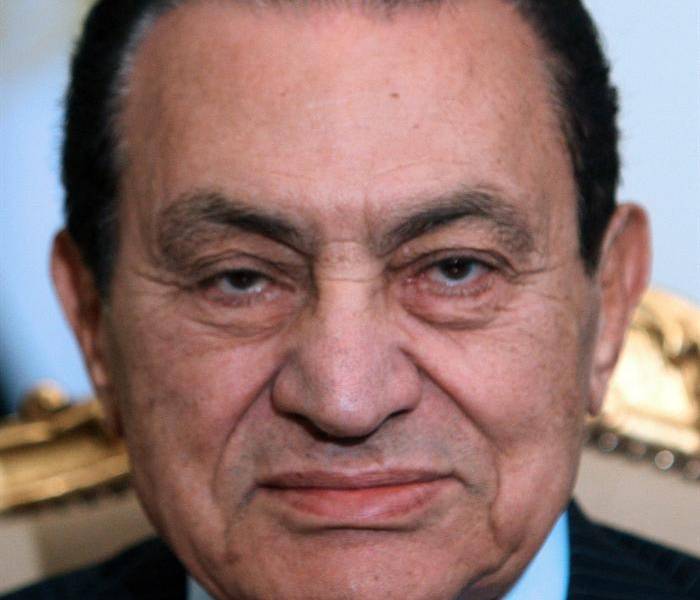 Informaciones contradictorias sobre el estado de salud de Mubarak