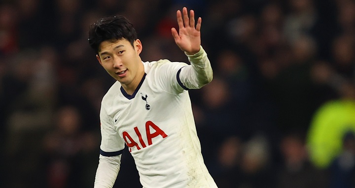 El Tottenham a octavos de la FA Cup gracias a Moura y Son