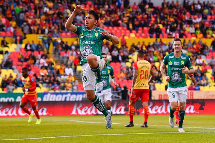 Ángel Mena volvió a marcar en México