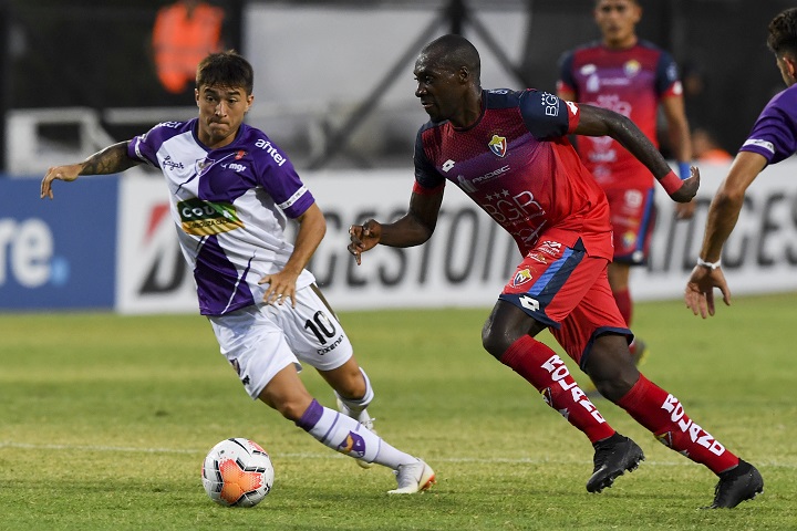 El Nacional debuta con derrota en Sudamericana