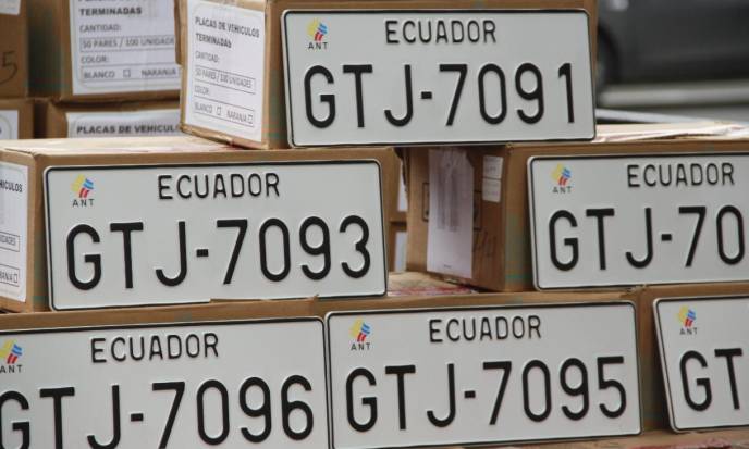 En Ecuador Hace Falta Medio Millón De Placas De Vehículos 0915
