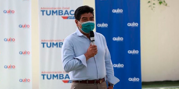 Colocan grillete al alcalde de Quito Jorge Yunda
