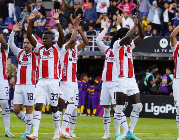 Jugadores de Liga de Quito celebrando.