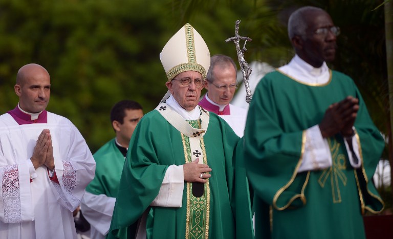 El papa Francisco llama a los cubanos a &quot;servir&quot; sin ideología