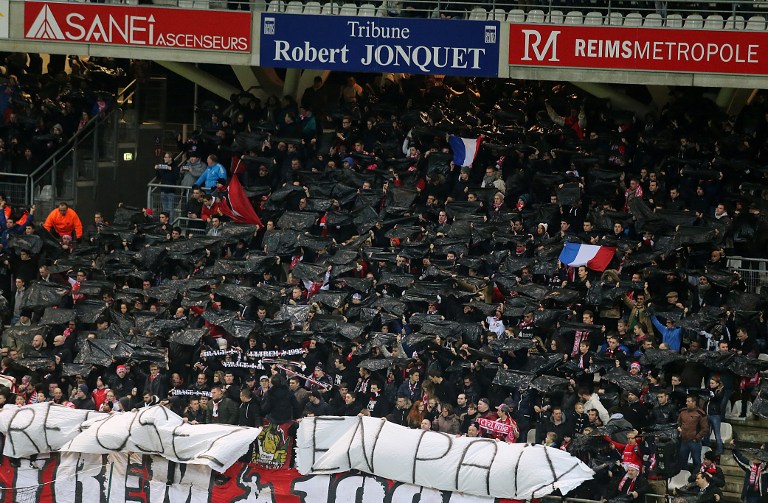 Unos 700.000 manifestantes en Francia en homenaje a víctimas de ataques