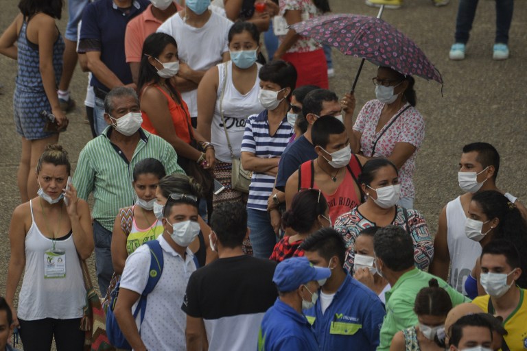 Autoridades habilitan puentes y servicios públicos en Mocoa, Colombia