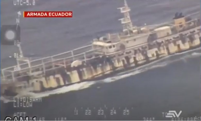 Flota china no está en la Zona Económica Exclusiva de Ecuador
