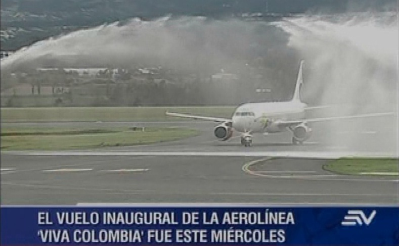 Aerolínea Viva Colombia inauguró ruta Quito-Bogotá de bajo costo