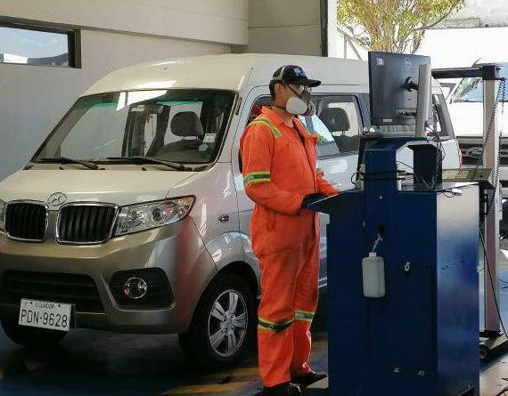 Uno de los centros de Revisión Técnica Vehicular (RTV) en Quito.