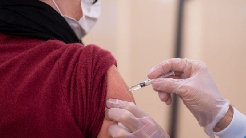 Vacuna contra el covid-19: ¿debería ser obligatoria?